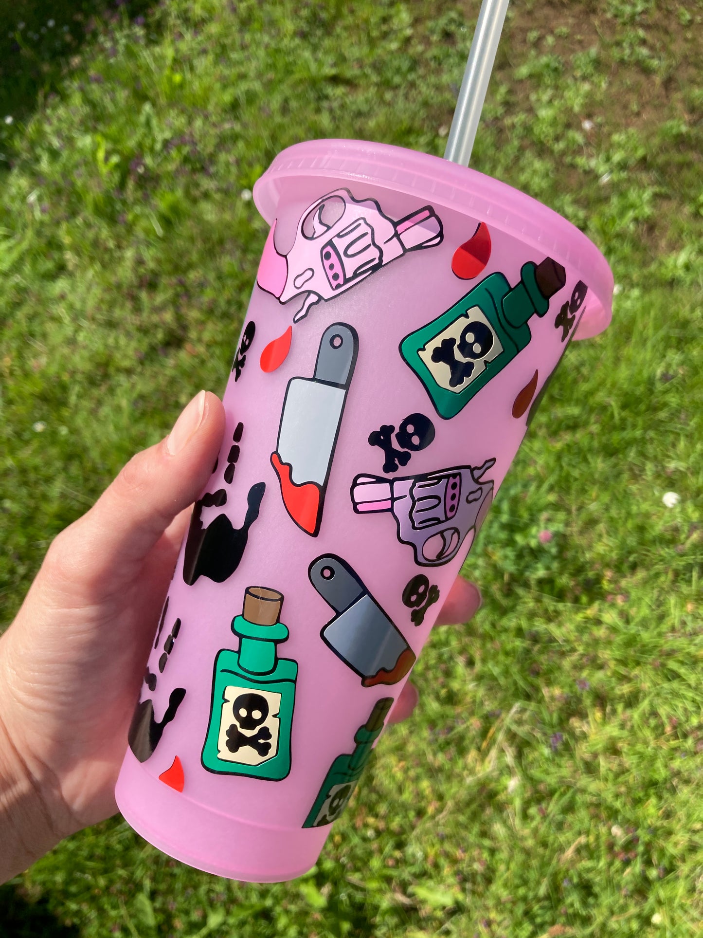Glow in the dark pink cup with No Body No Crime design