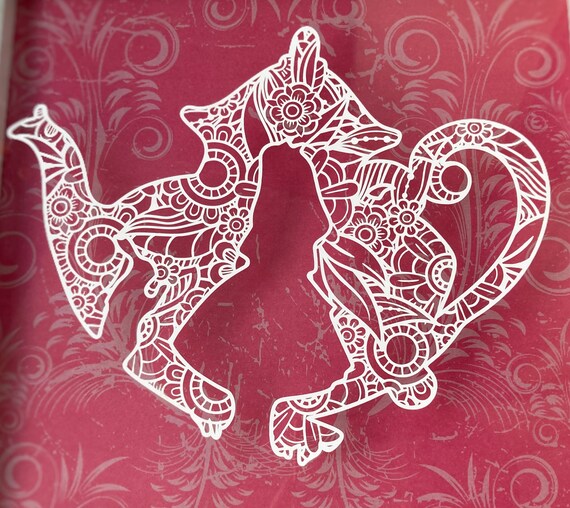 Large Alice in wonderland floral mandala - Floating vinyl cut for 30x30 frame