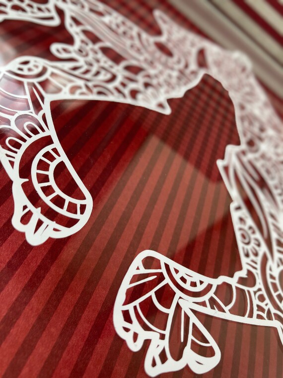 Large Alice in wonderland floral mandala - Floating vinyl cut for 30x30 frame