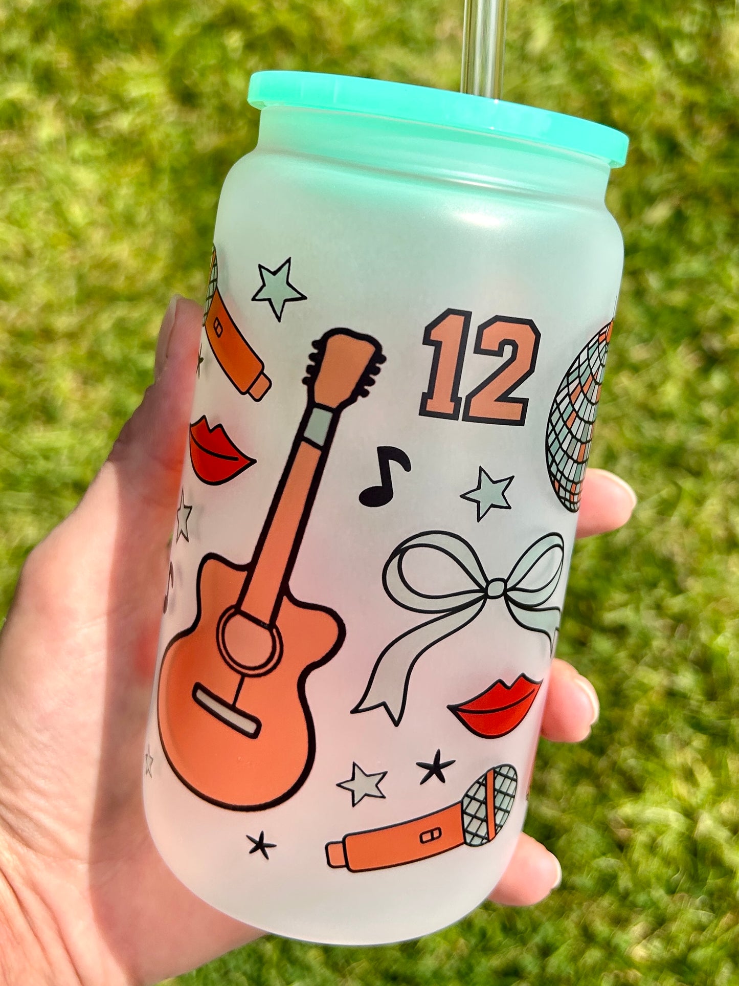 TS Showgirl inspired - Libbey cup - glass can with bamboo lid and glass straw