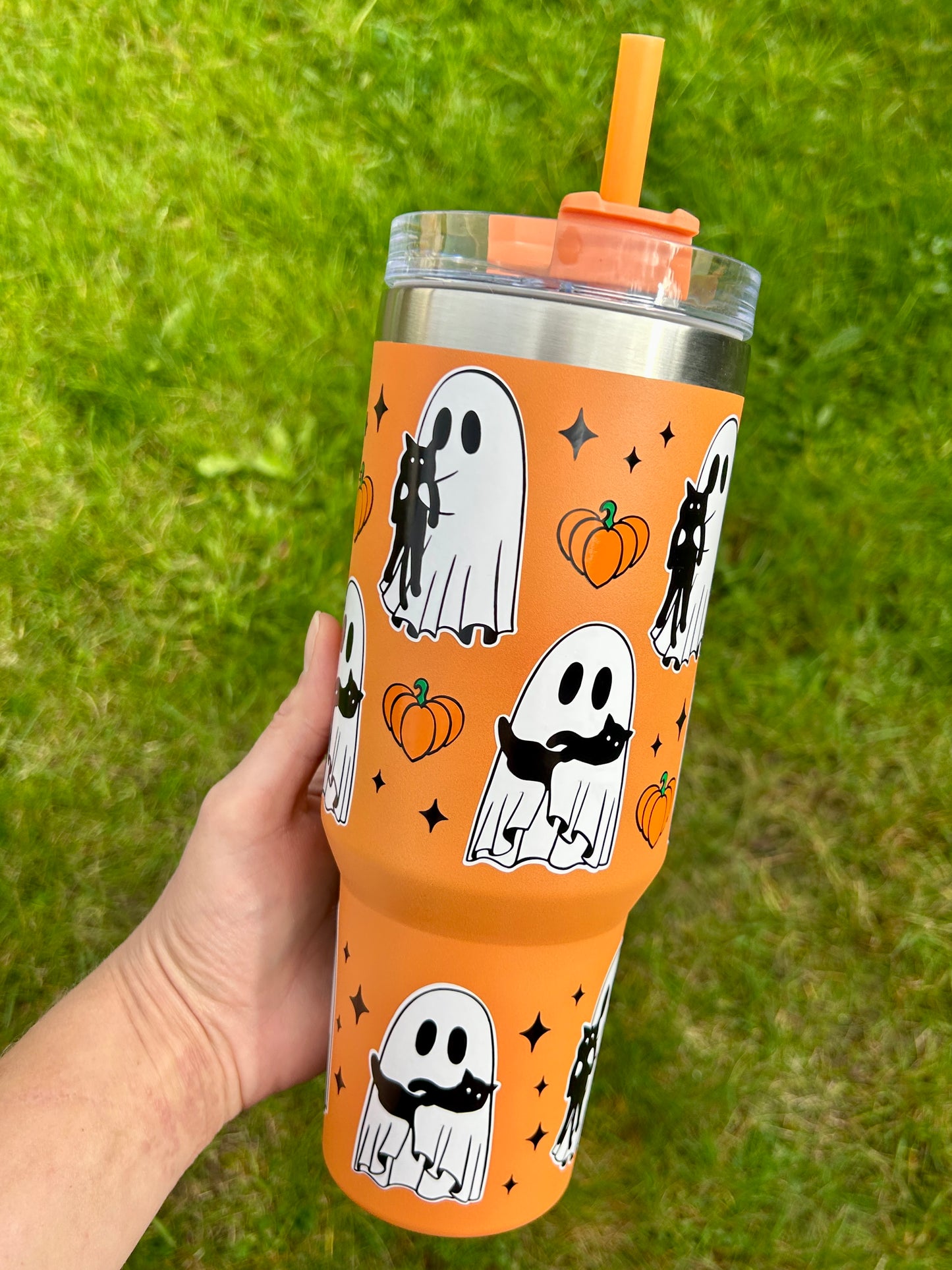 Ghosts cuddling cats - Orange - 40oz tumbler