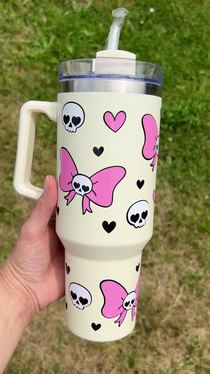Skulls and bows - Cream 40oz tumbler